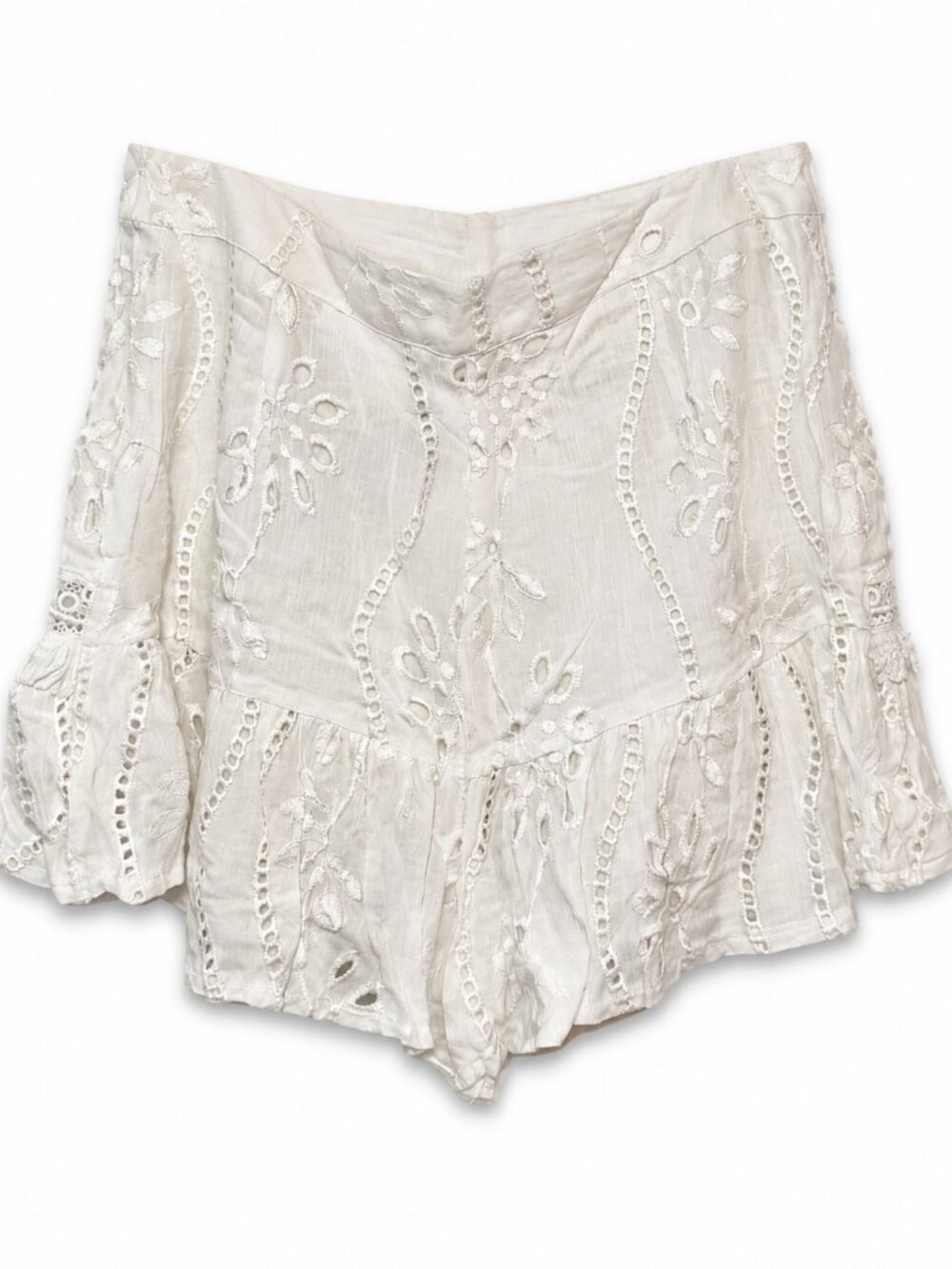Sugar + Lips White Eyelet Shorts Size XS